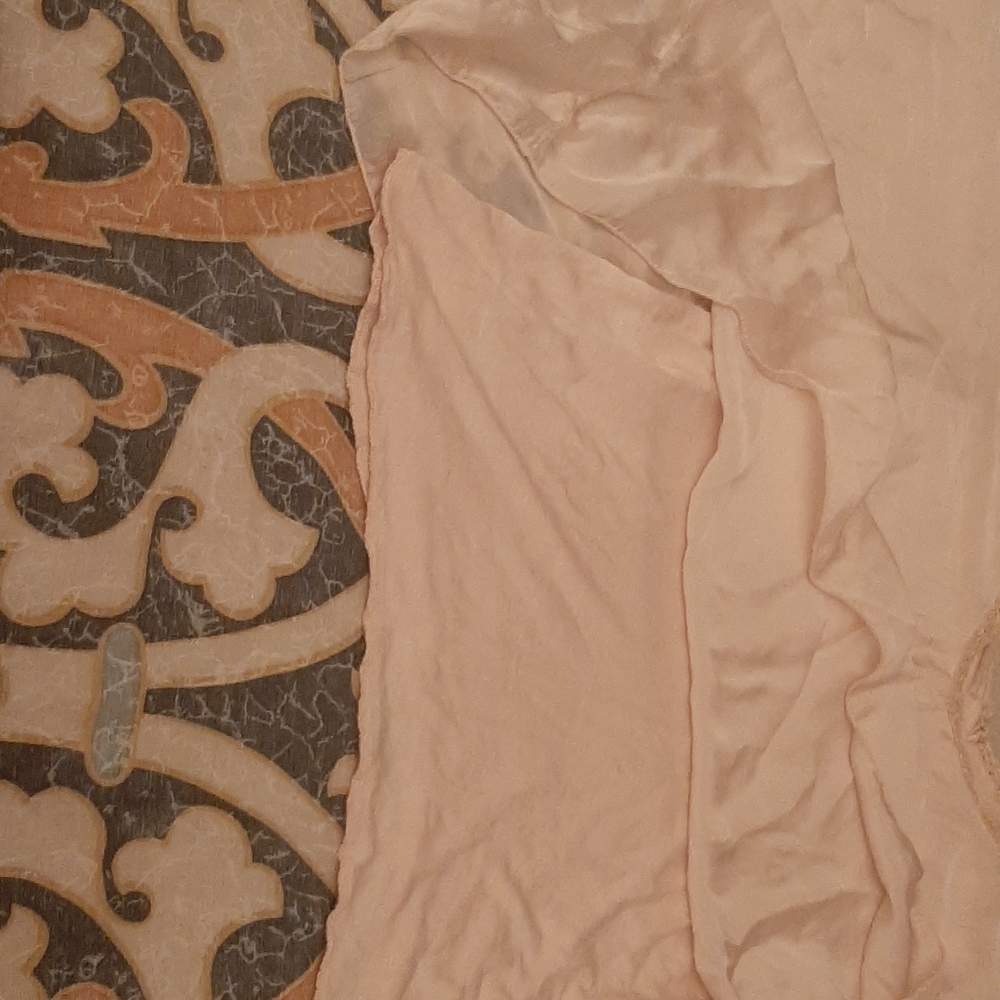 Tunic - Picture 5 of 6